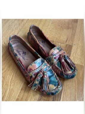 Patricia Nash floral Loafers
